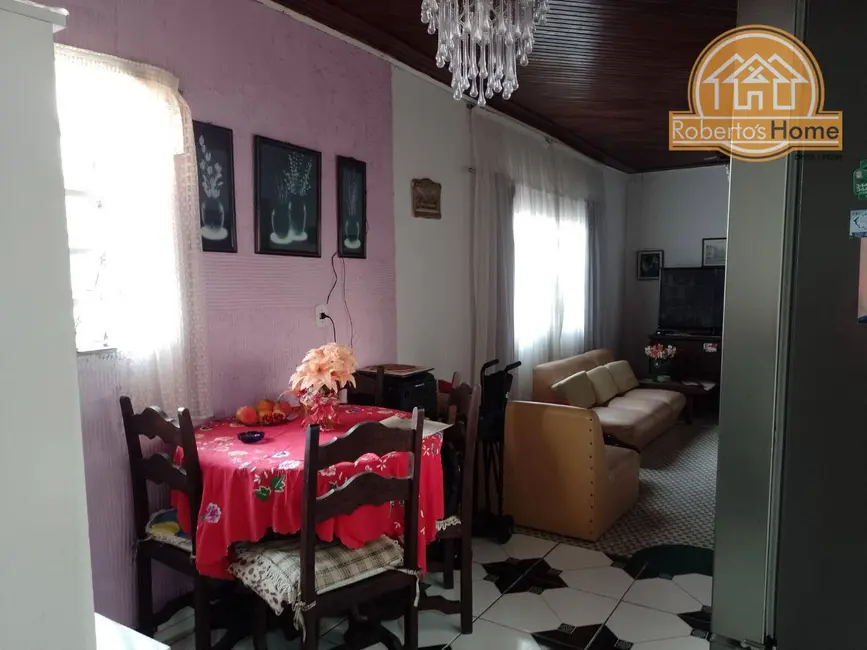 Foto 2 de Casa com 2 quartos à venda, 96m2 em Mongagua - SP