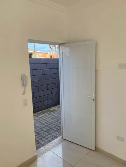 Casa de Condomínio com 2 quartos à venda, 45m2 em Itanhaem - SP - imagem 6 Foto 6 de Casa de Condomínio com 2 quartos à venda, 45m2 em Itanhaem - SP