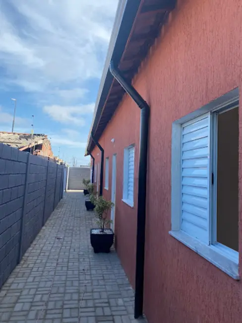 Foto 2 de Casa de Condomínio com 2 quartos à venda, 45m2 em Itanhaem - SP