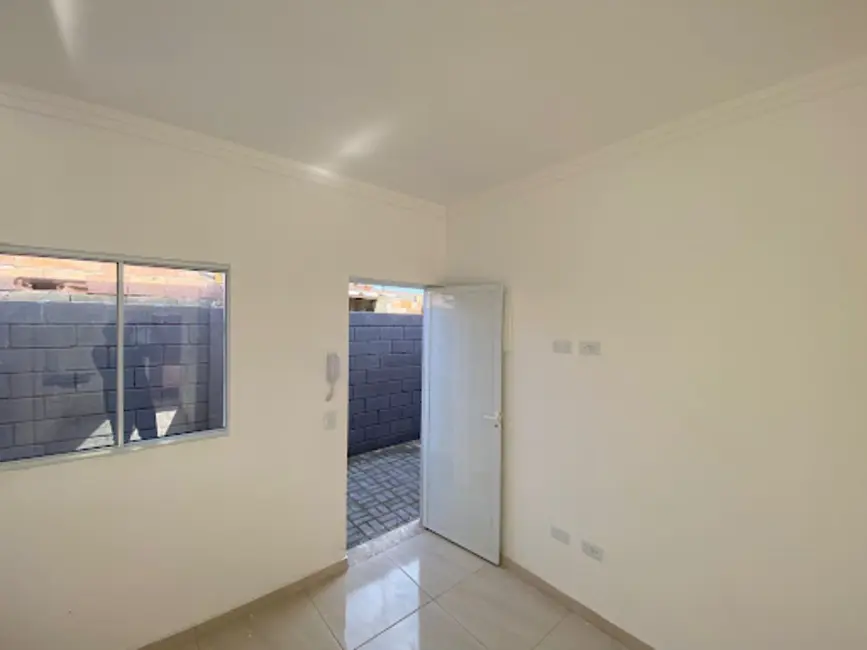 Casa de Condomínio com 2 quartos à venda, 45m2 em Itanhaem - SP - imagem 8 Foto 8 de Casa de Condomínio com 2 quartos à venda, 45m2 em Itanhaem - SP