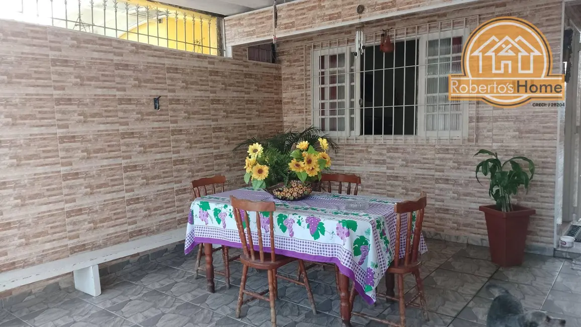 Foto 1 de Casa com 2 quartos à venda, 150m2 em Mongagua - SP