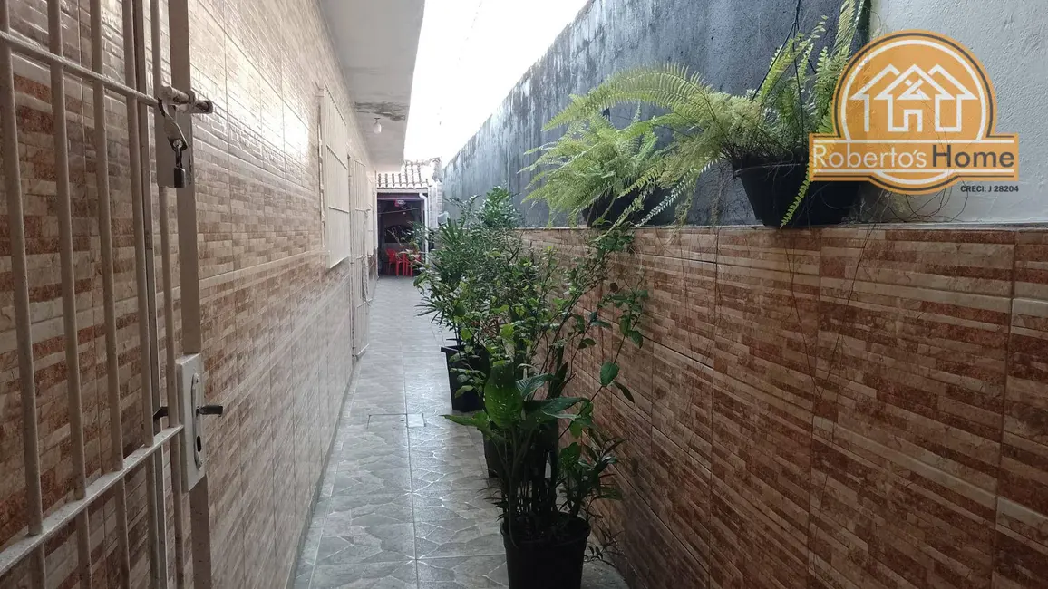 Foto 4 de Casa com 2 quartos à venda, 150m2 em Mongagua - SP