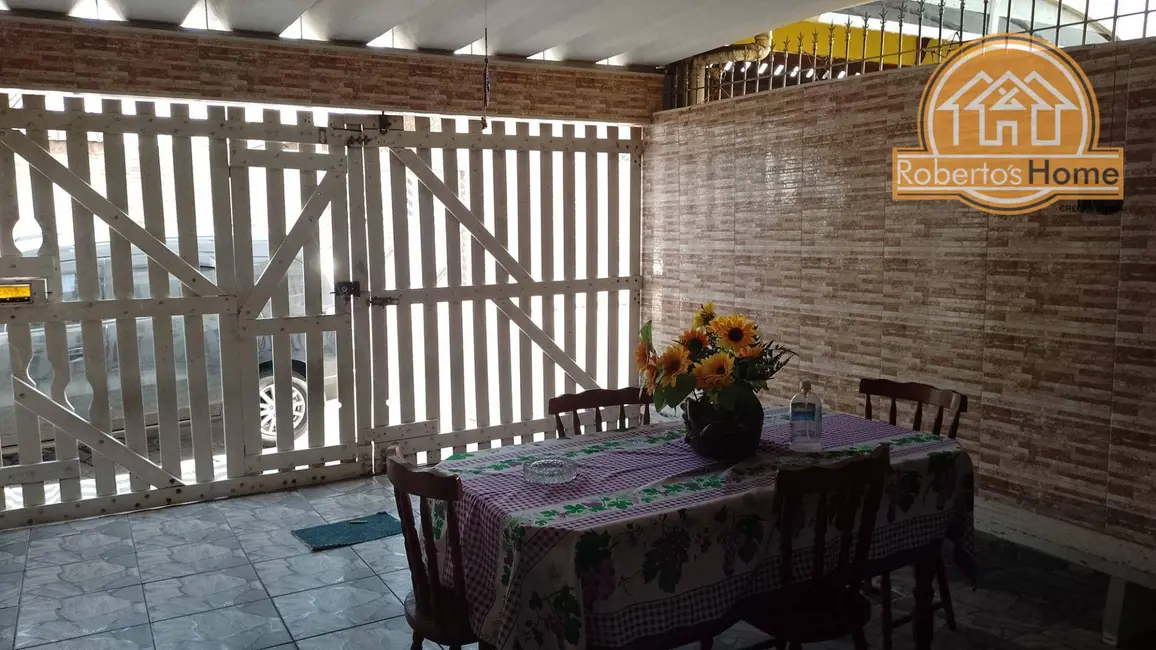 Foto 2 de Casa com 2 quartos à venda, 150m2 em Mongagua - SP