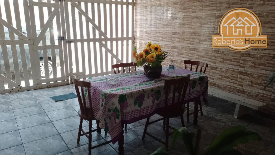 Foto 3 de Casa com 2 quartos à venda, 150m2 em Mongagua - SP