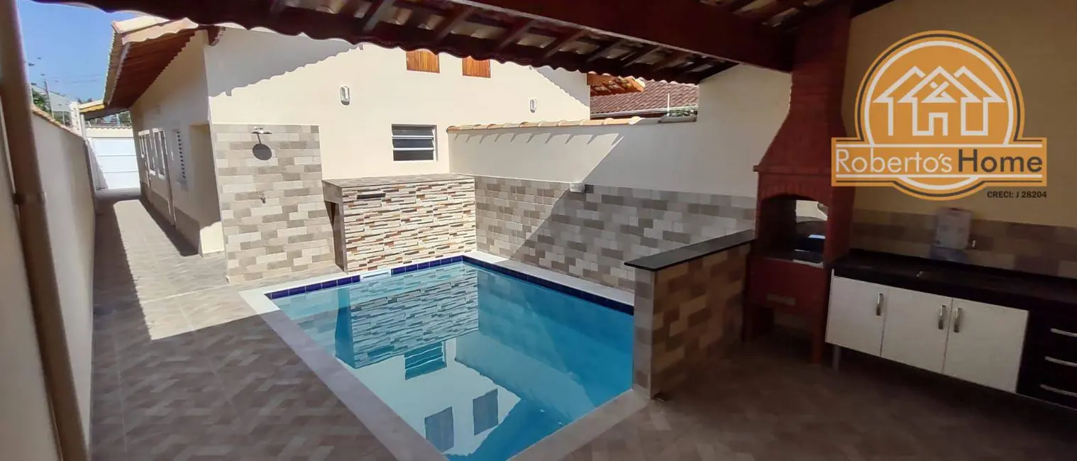 Foto 1 de Casa com 2 quartos à venda, 150m2 em Itanhaem - SP
