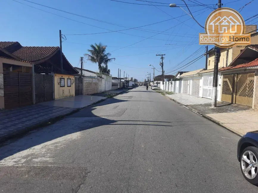 Foto 4 de Casa com 2 quartos à venda, 77m2 em Mongagua - SP