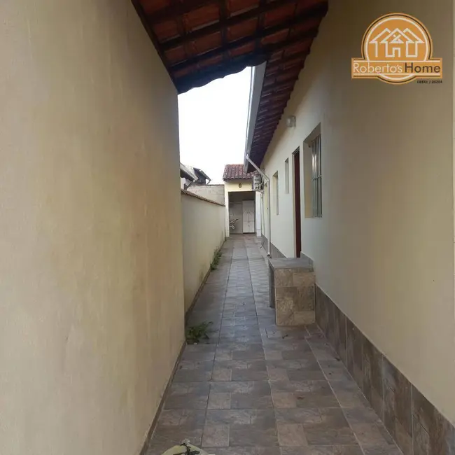 Foto 4 de Casa com 2 quartos à venda, 165m2 em Mongagua - SP