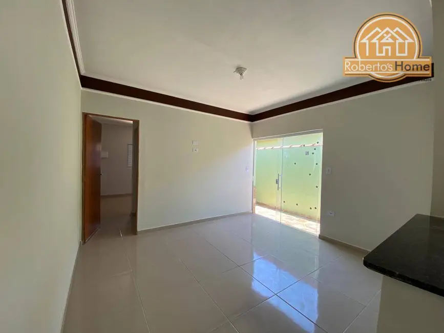 Foto 3 de Casa com 2 quartos à venda, 127m2 em Mongagua - SP