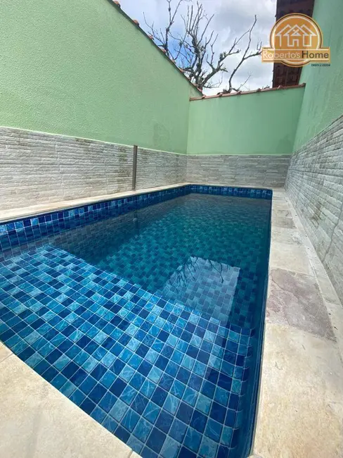 Foto 1 de Casa com 2 quartos à venda, 127m2 em Mongagua - SP