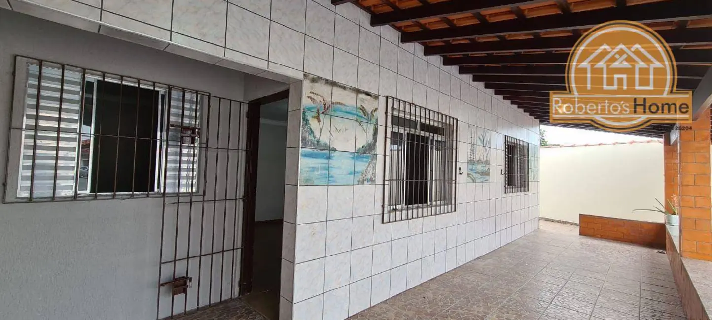 Casa à venda em Itanhaem - SP - imagem 32 Foto 32 de Casa à venda em Itanhaem - SP