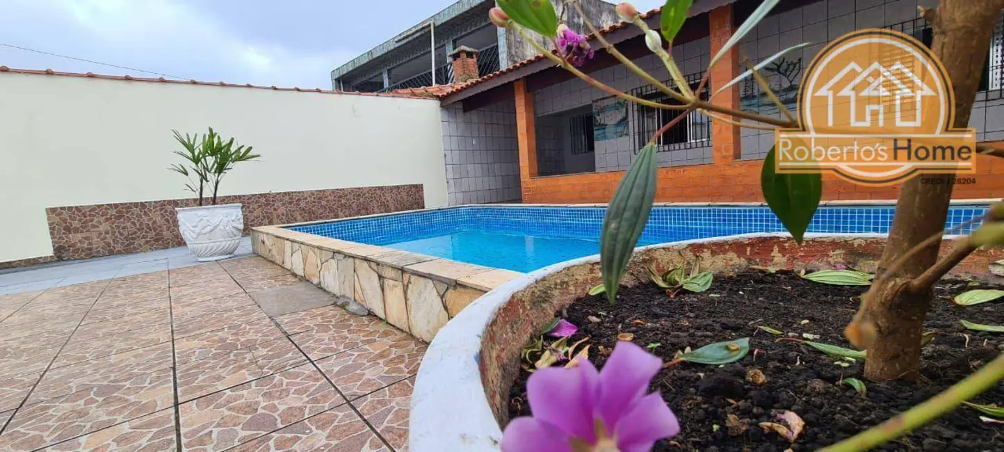 Foto 8 de Casa à venda em Itanhaem - SP