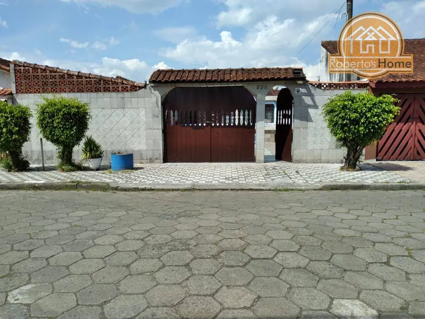 Foto 2 de Casa com 3 quartos à venda, 130m2 em Mongagua - SP
