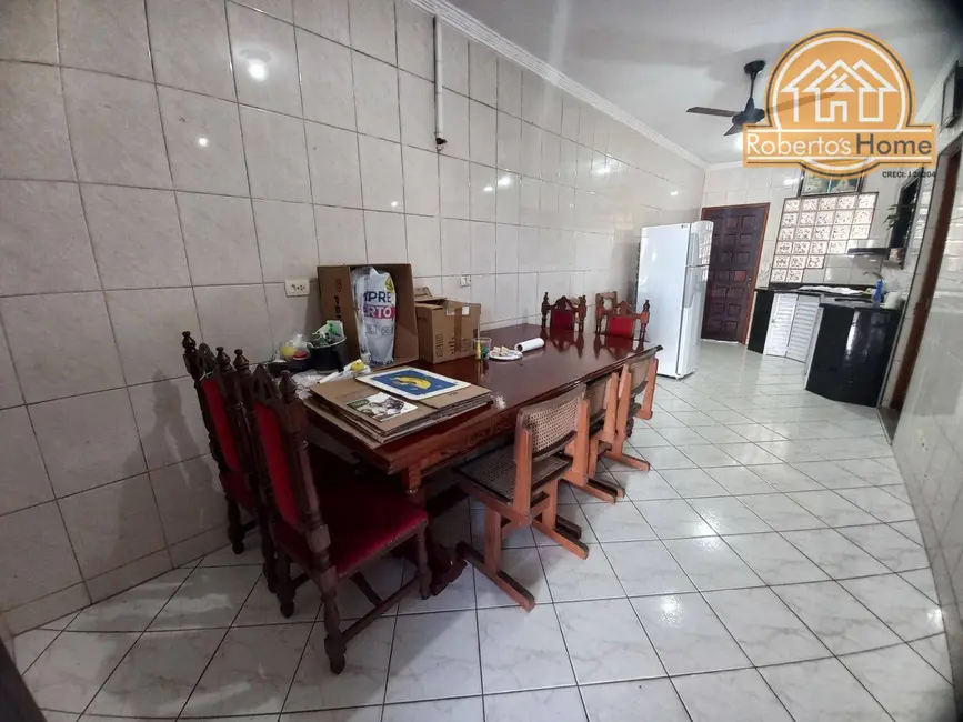 Casa com 3 quartos à venda em Praia Grande - SP - imagem 7 Foto 7 de Casa com 3 quartos à venda em Praia Grande - SP