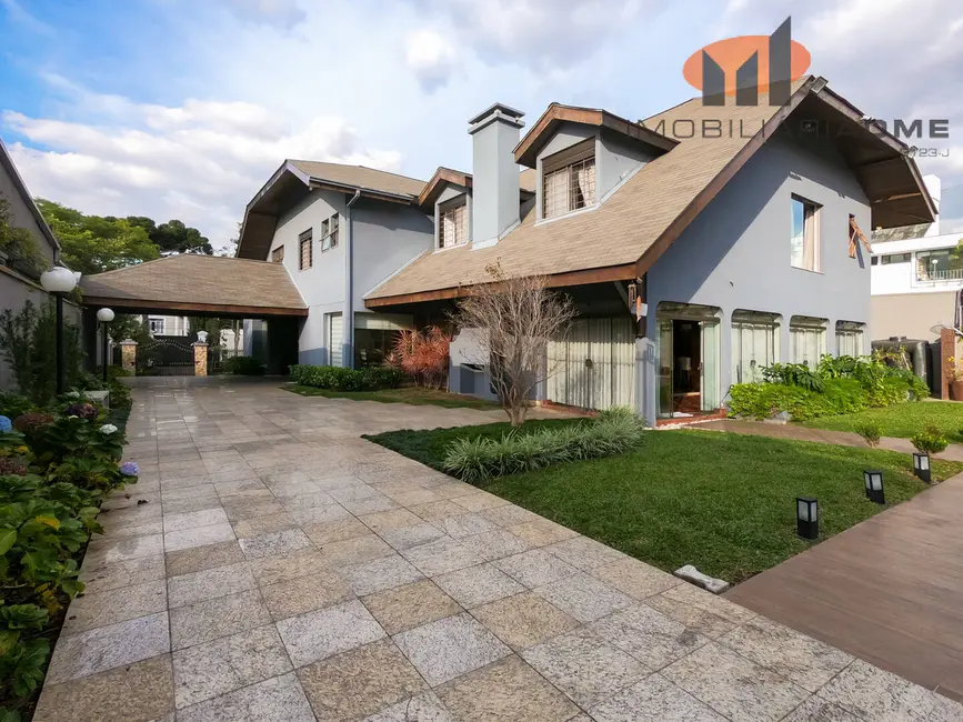 Foto 1 de Casa com 8 quartos à venda, 700m2 em Jardim Social, Curitiba - PR
