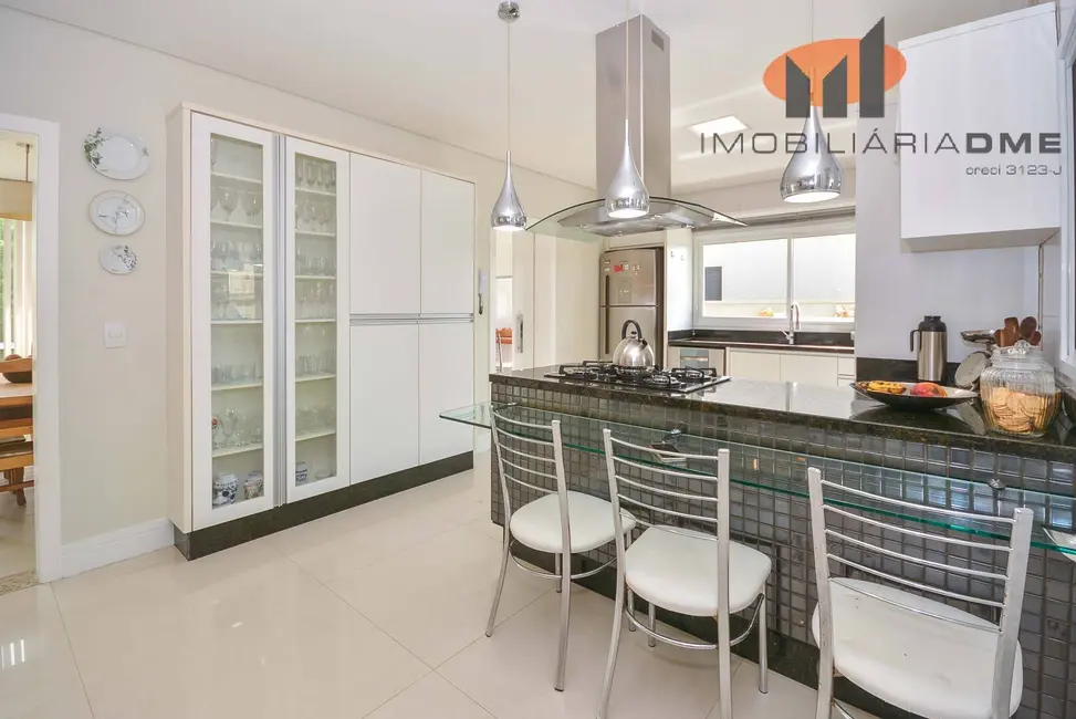 Casa de Condomínio com 4 quartos à venda, 370m2 em Pineville, Pinhais - PR - imagem 7 Foto 7 de Casa de Condomínio com 4 quartos à venda, 370m2 em Pineville, Pinhais - PR