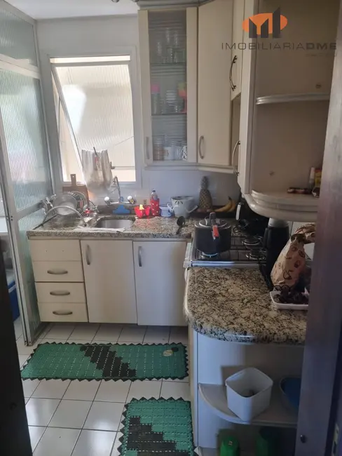 Foto 4 de Apartamento com 3 quartos à venda, 61m2 em Cabral, Curitiba - PR