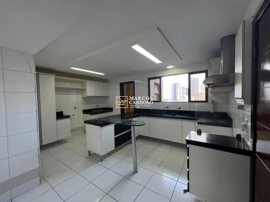 Foto 9 de Apartamento com 3 quartos à venda, 266m2 em Batista Campos, Belem - PA