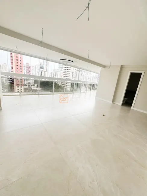 Foto 3 de Apartamento com 3 quartos à venda, 171m2 em Umarizal, Belem - PA