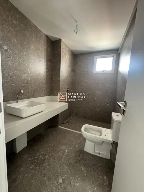 Apartamento com 3 quartos à venda e para alugar, 234m2 em Batista Campos, Belem - PA - imagem 8 Foto 8 de Apartamento com 3 quartos à venda e para alugar, 234m2 em Batista Campos, Belem - PA