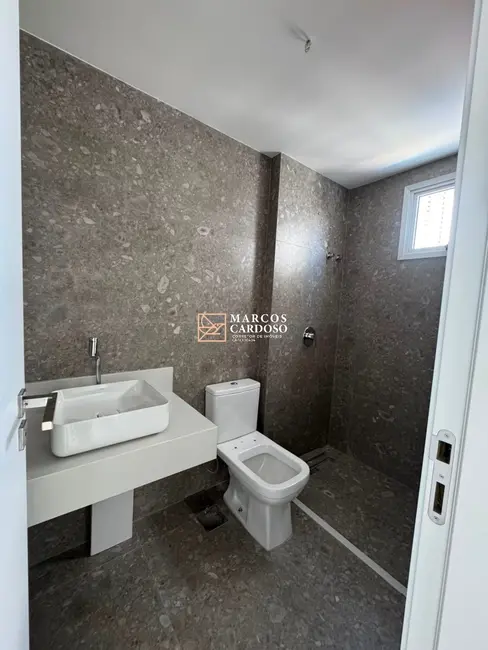 Apartamento com 3 quartos à venda e para alugar, 234m2 em Batista Campos, Belem - PA - imagem 6 Foto 6 de Apartamento com 3 quartos à venda e para alugar, 234m2 em Batista Campos, Belem - PA