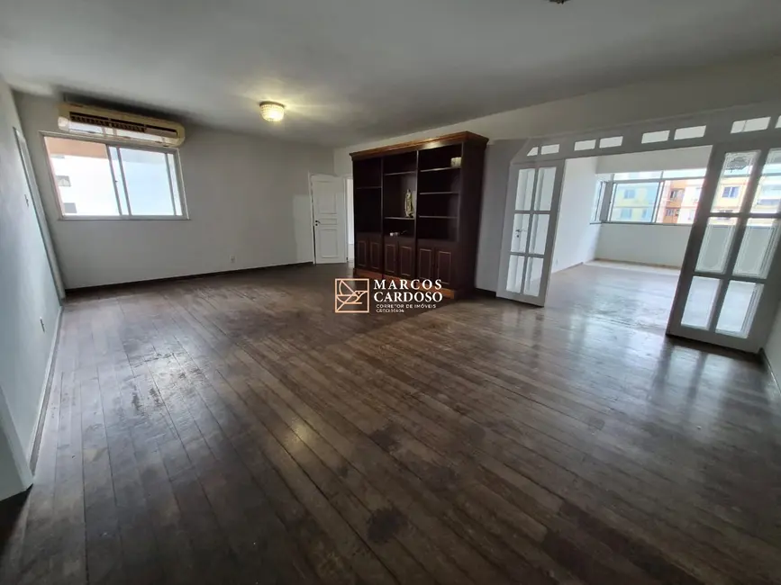 Foto 1 de Apartamento com 4 quartos à venda, 200m2 em Batista Campos, Belem - PA