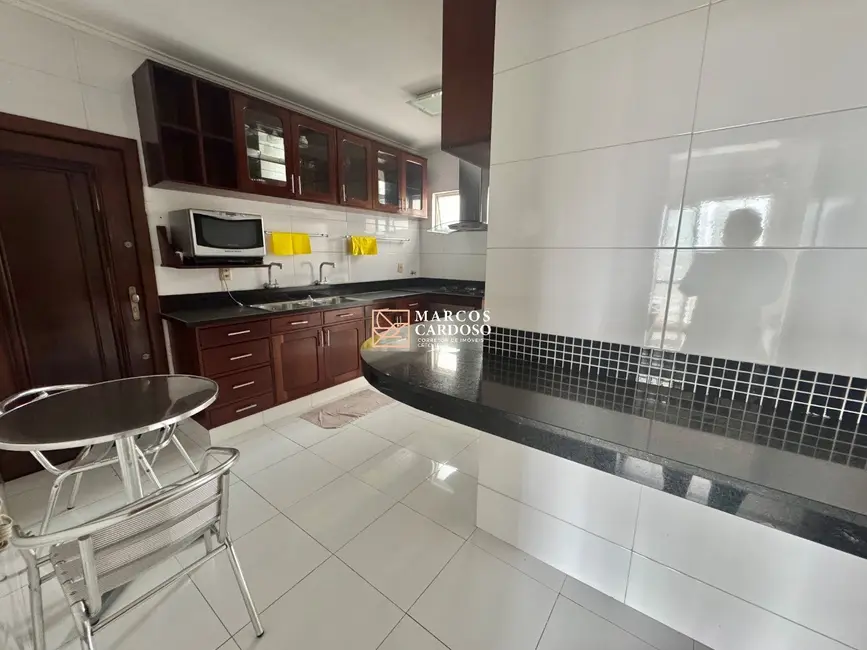 Foto 8 de Apartamento com 4 quartos à venda, 121m2 em Batista Campos, Belem - PA