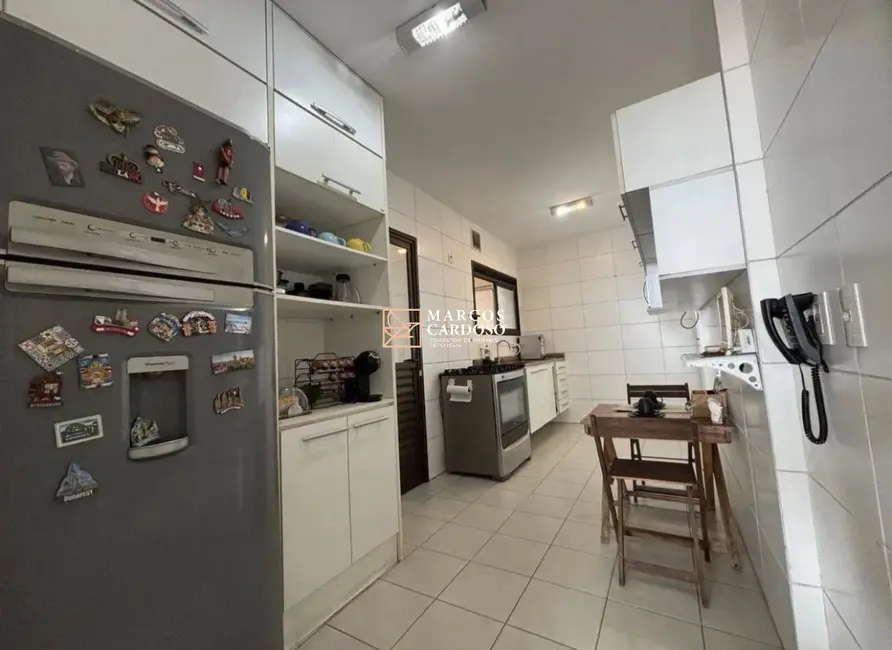 Apartamento com 4 quartos à venda, 155m2 em Batista Campos, Belem - PA - imagem 4 Foto 4 de Apartamento com 4 quartos à venda, 155m2 em Batista Campos, Belem - PA