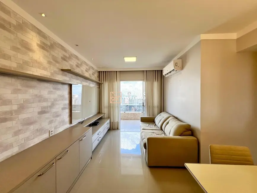 Foto 2 de Apartamento com 2 quartos para alugar, 77m2 em Umarizal, Belem - PA