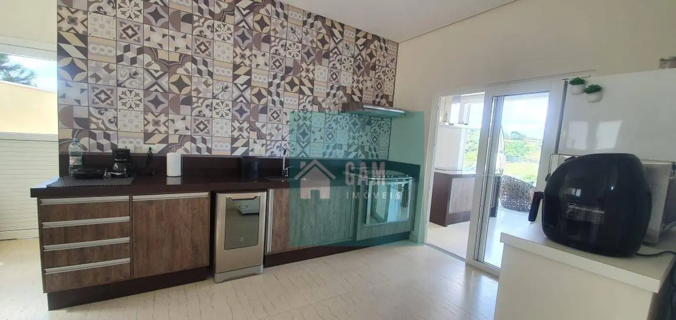 Casa de Condomínio com 3 quartos à venda, 510m2 em Granja Viana, Carapicuiba - SP - imagem 5 Foto 5 de Casa de Condomínio com 3 quartos à venda, 510m2 em Granja Viana, Carapicuiba - SP