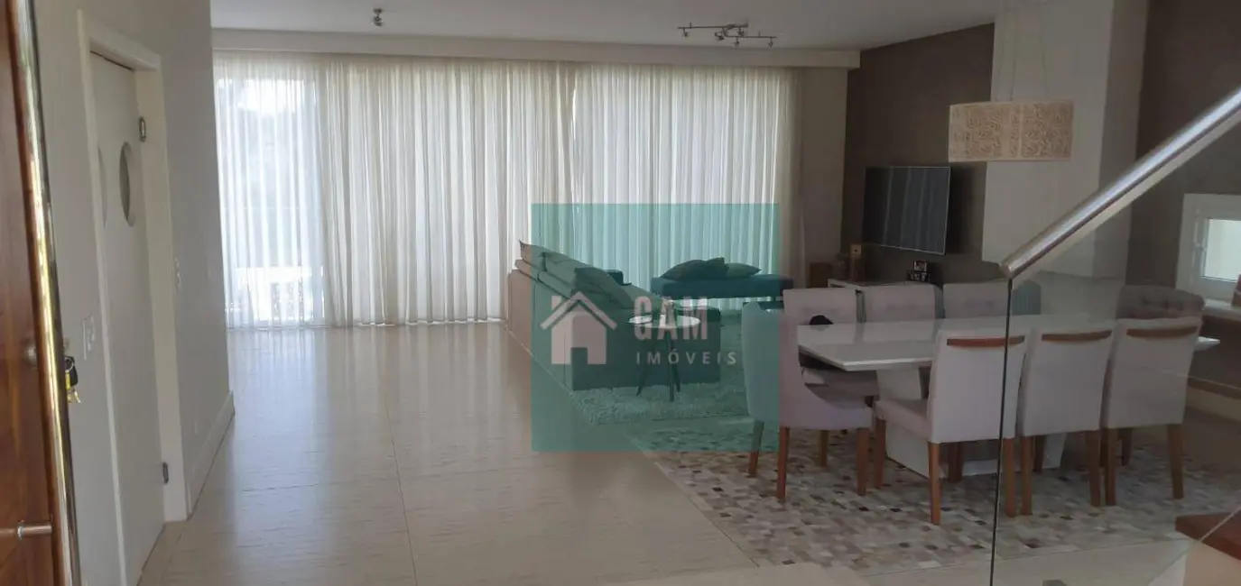 Casa de Condomínio com 3 quartos à venda, 510m2 em Granja Viana, Carapicuiba - SP - imagem 8 Foto 8 de Casa de Condomínio com 3 quartos à venda, 510m2 em Granja Viana, Carapicuiba - SP