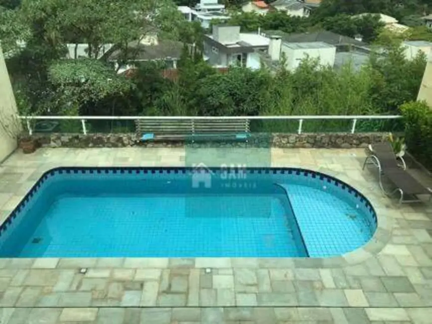 Foto 1 de Sobrado com 3 quartos à venda, 360m2 em São Paulo II, Cotia - SP