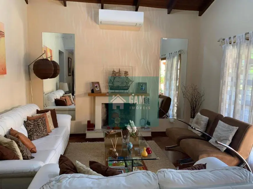 Sobrado com 4 quartos à venda, 500m2 em Chácara do Refúgio, Carapicuiba - SP - imagem 3 Foto 3 de Sobrado com 4 quartos à venda, 500m2 em Chácara do Refúgio, Carapicuiba - SP