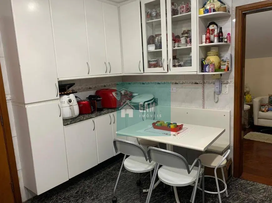 Sobrado com 4 quartos à venda, 500m2 em Chácara do Refúgio, Carapicuiba - SP - imagem 7 Foto 7 de Sobrado com 4 quartos à venda, 500m2 em Chácara do Refúgio, Carapicuiba - SP