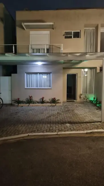 Foto 4 de Sobrado com 3 quartos à venda, 204m2 em Jardim Rebelato, Cotia - SP