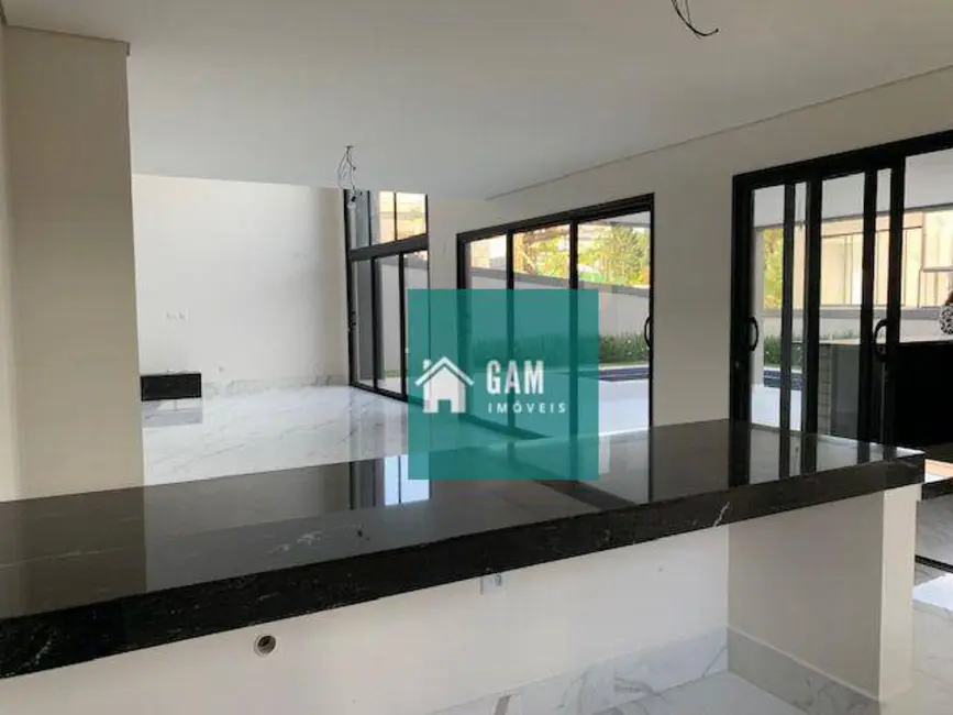 Casa de Condomínio com 4 quartos à venda, 600m2 em Chácara dos Lagos, Carapicuiba - SP - imagem 9 Foto 9 de Casa de Condomínio com 4 quartos à venda, 600m2 em Chácara dos Lagos, Carapicuiba - SP