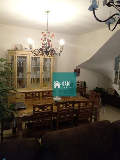 Foto 4 de Sobrado com 3 quartos à venda, 185m2 em Granja Viana, Cotia - SP