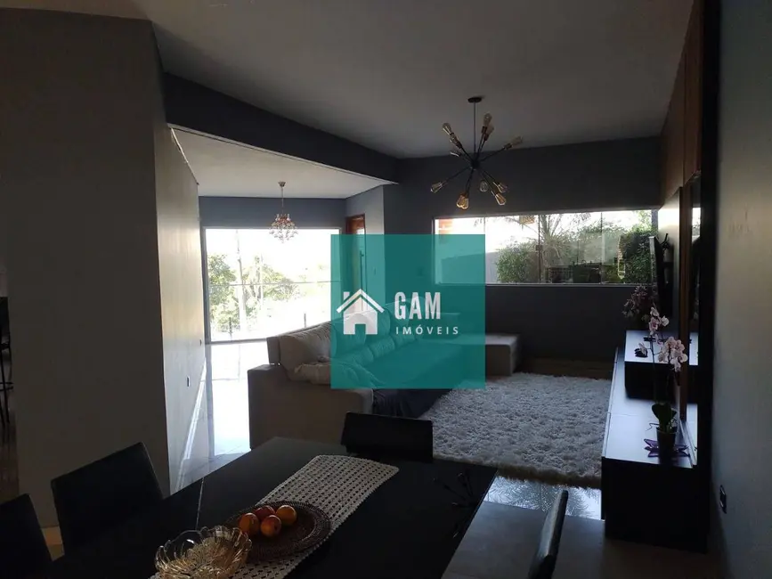 Foto 5 de Casa de Condomínio com 3 quartos à venda, 250m2 em Pitas, Cotia - SP