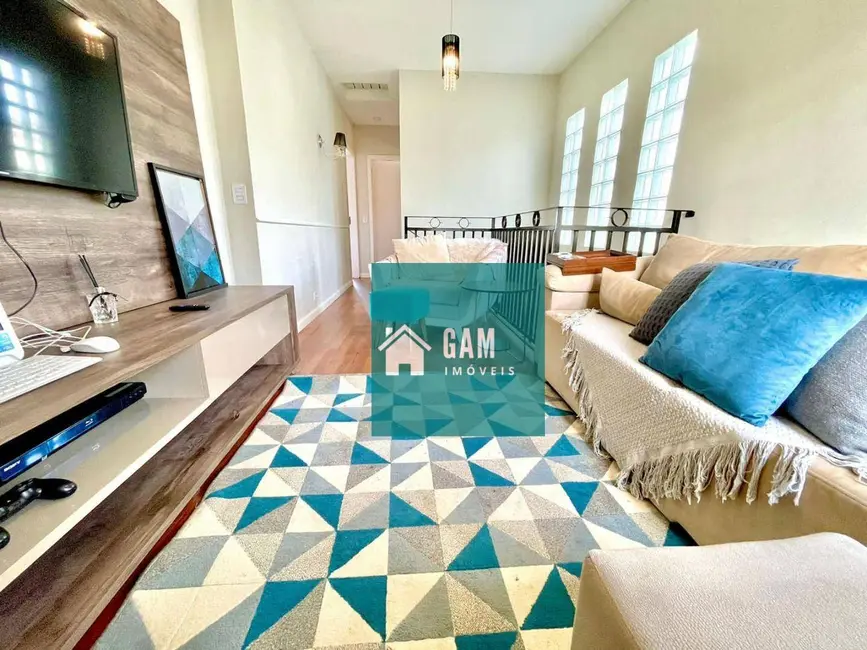 Foto 8 de Sobrado com 3 quartos à venda, 252m2 em Pitas, Cotia - SP