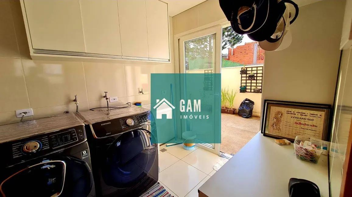 Foto 3 de Sobrado com 4 quartos à venda, 515m2 em Chácara dos Lagos, Carapicuiba - SP