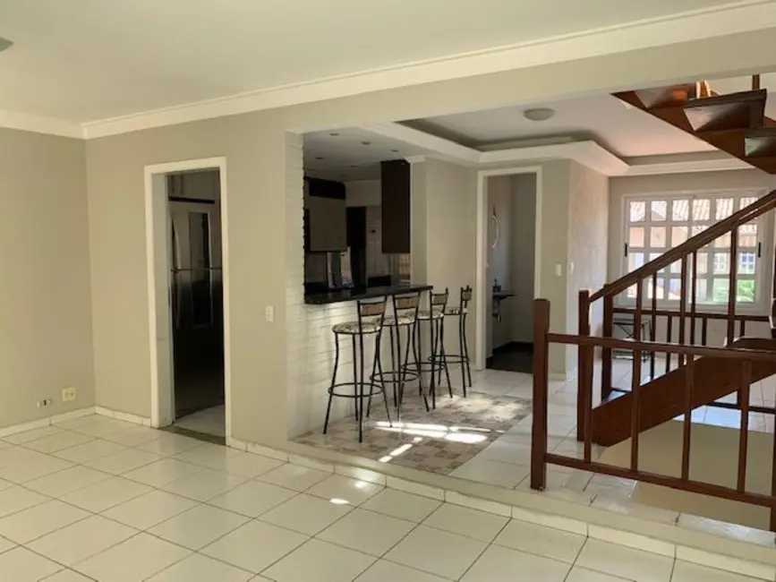 Sobrado com 3 quartos para alugar, 161m2 em Granja Viana, Cotia - SP - imagem 7 Foto 7 de Sobrado com 3 quartos para alugar, 161m2 em Granja Viana, Cotia - SP