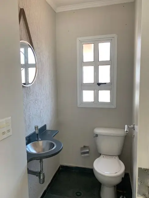 Sobrado com 3 quartos para alugar, 161m2 em Granja Viana, Cotia - SP - imagem 8 Foto 8 de Sobrado com 3 quartos para alugar, 161m2 em Granja Viana, Cotia - SP