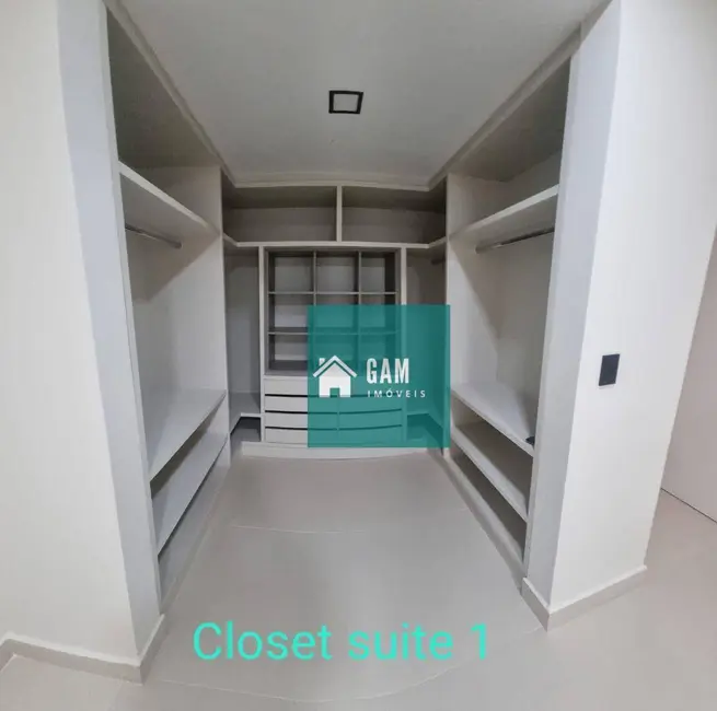 Foto 9 de Casa de Condomínio com 3 quartos para alugar, 552m2 em Granja Viana, Carapicuiba - SP