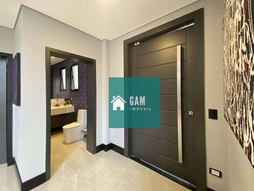 Foto 3 de Sobrado com 4 quartos à venda, 584m2 em Chácara dos Lagos, Carapicuiba - SP