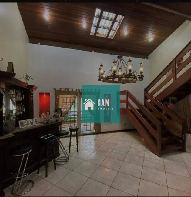 Casa de Condomínio com 4 quartos à venda e para alugar, 1326m2 em Carapicuiba - SP - imagem 3 Foto 3 de Casa de Condomínio com 4 quartos à venda e para alugar, 1326m2 em Carapicuiba - SP