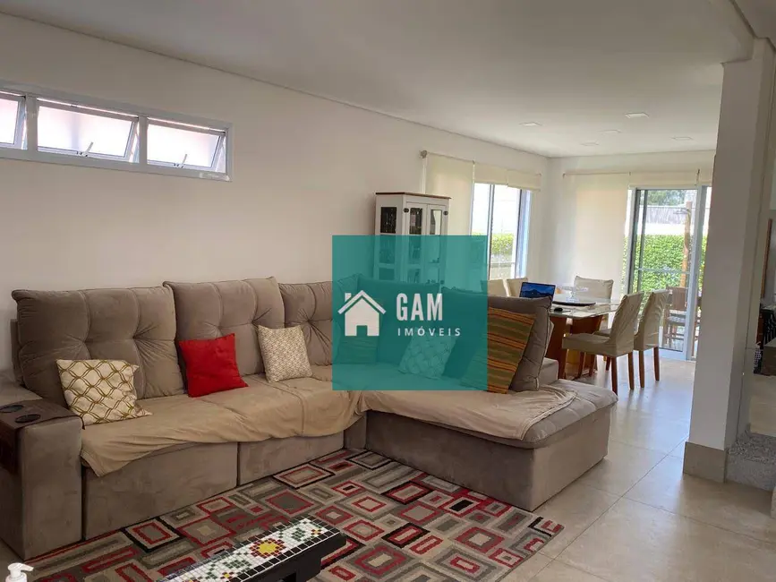 Foto 9 de Sobrado com 3 quartos à venda, 250m2 em Pitas, Cotia - SP