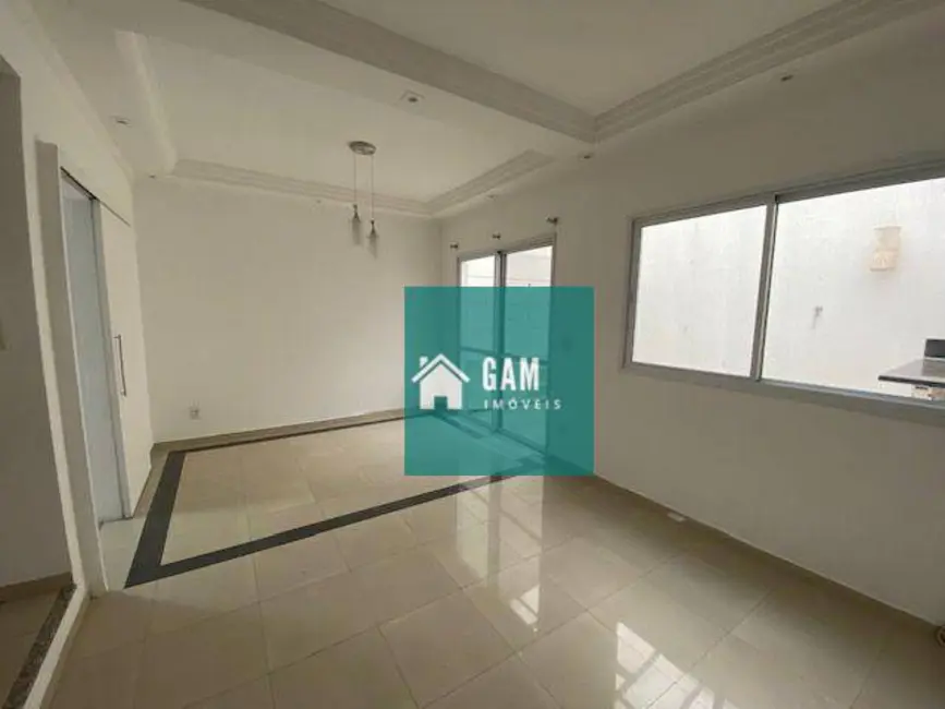 Foto 1 de Sobrado com 3 quartos para alugar, 125m2 em Granja Viana, Cotia - SP