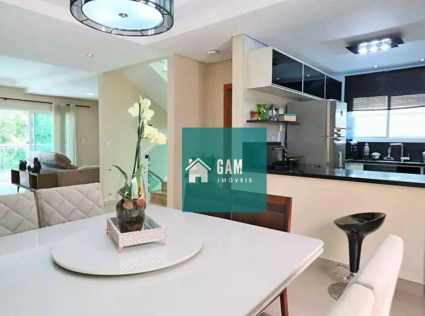 Foto 5 de Casa de Condomínio com 3 quartos à venda, 250m2 em Cotia - SP