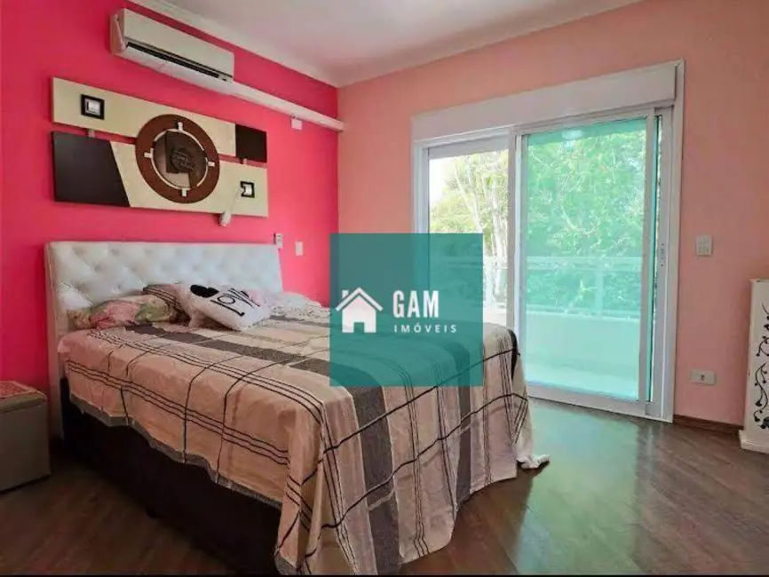 Foto 8 de Casa de Condomínio com 3 quartos à venda, 250m2 em Cotia - SP