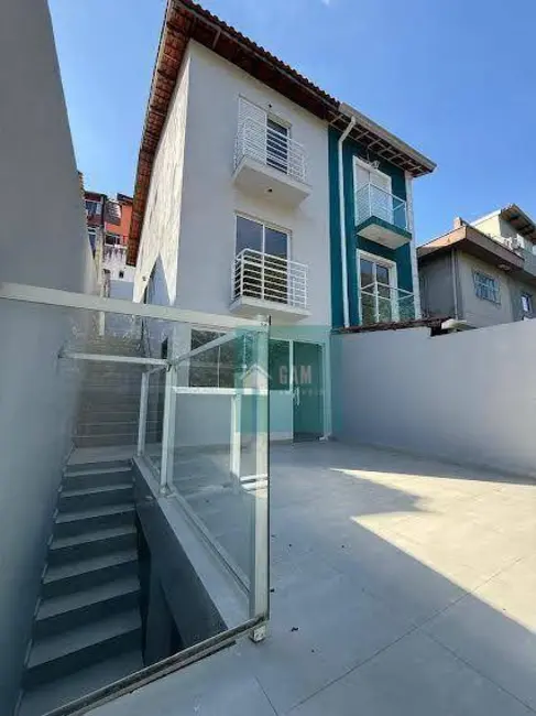 Foto 1 de Casa com 4 quartos à venda, 132m2 em Cotia - SP