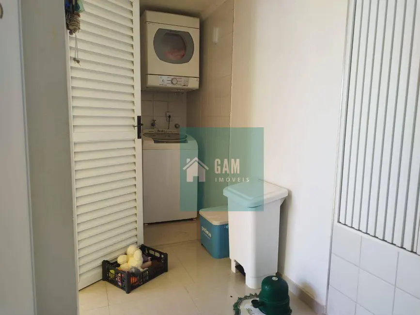 Foto 9 de Sobrado com 3 quartos à venda, 174m2 em Jardim Barbacena, Cotia - SP